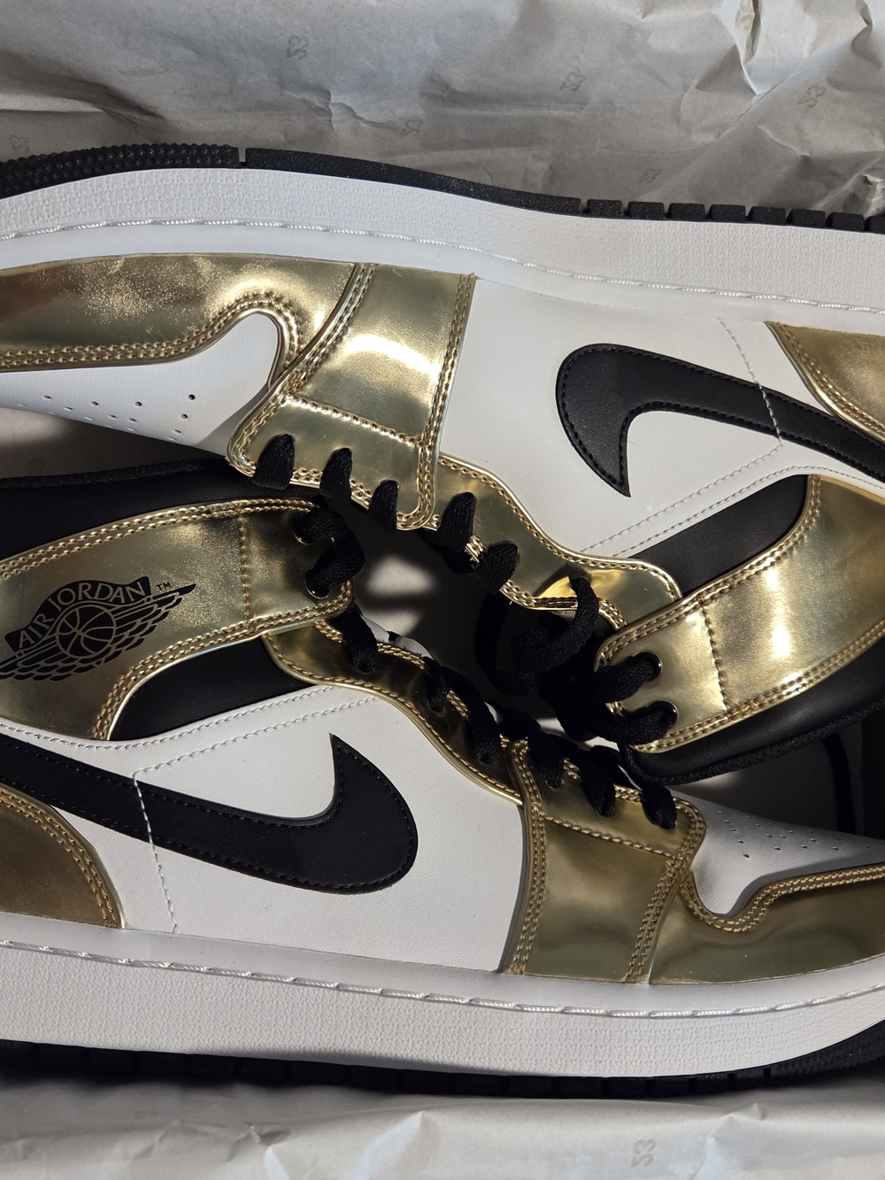 Jordan Low Top Sneakers - White Black Gold